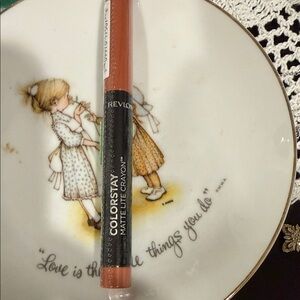 Revlon ColorStay Matte Lite Crayon in Rich Terracotta